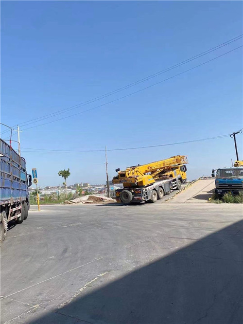 富民县25吨吊车的租赁价格大概是多少？