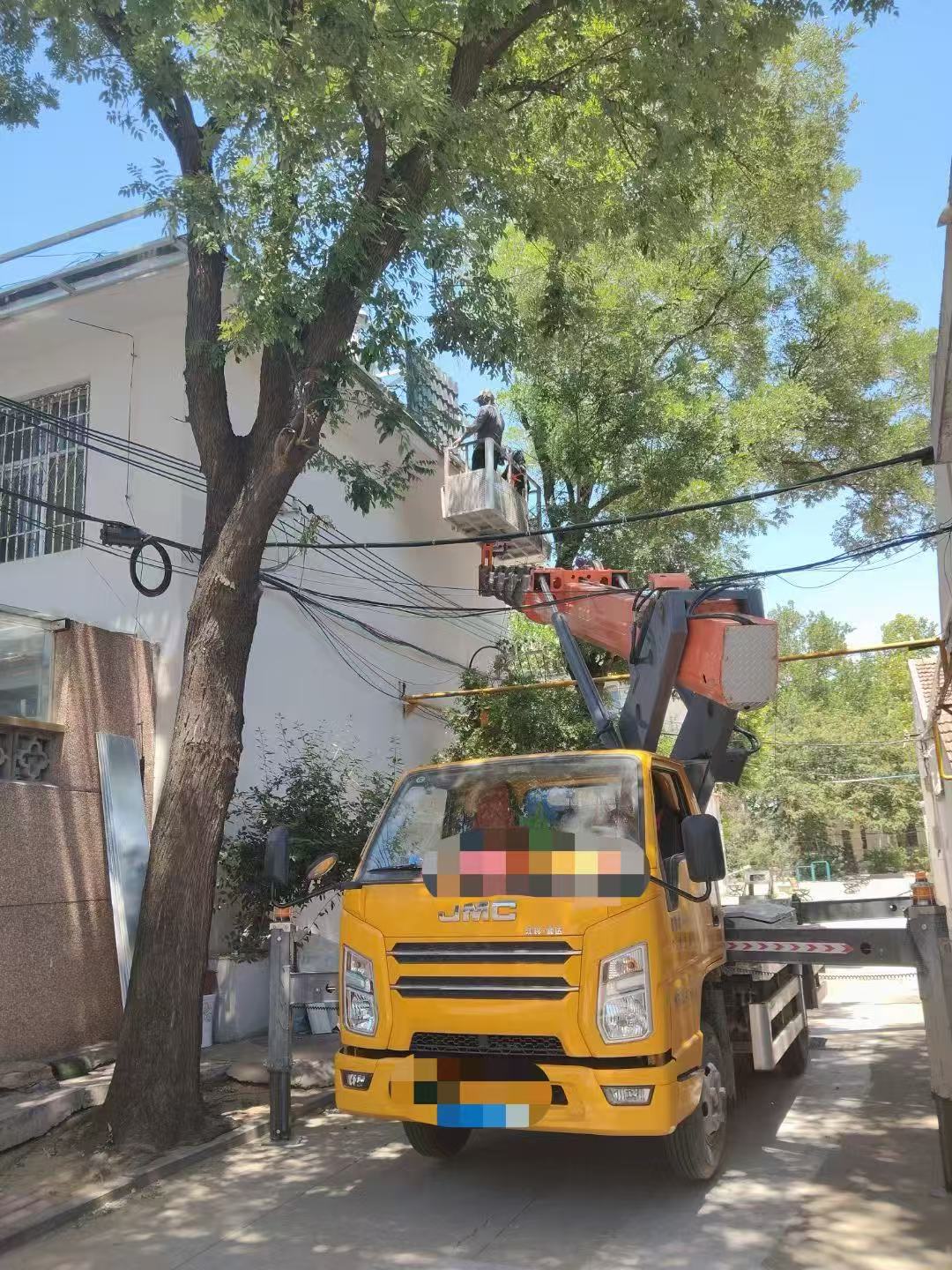 富民县高空作业车能吊装重物吗？最大承载多少公斤？